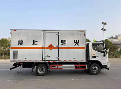 山东爆破器材运输车